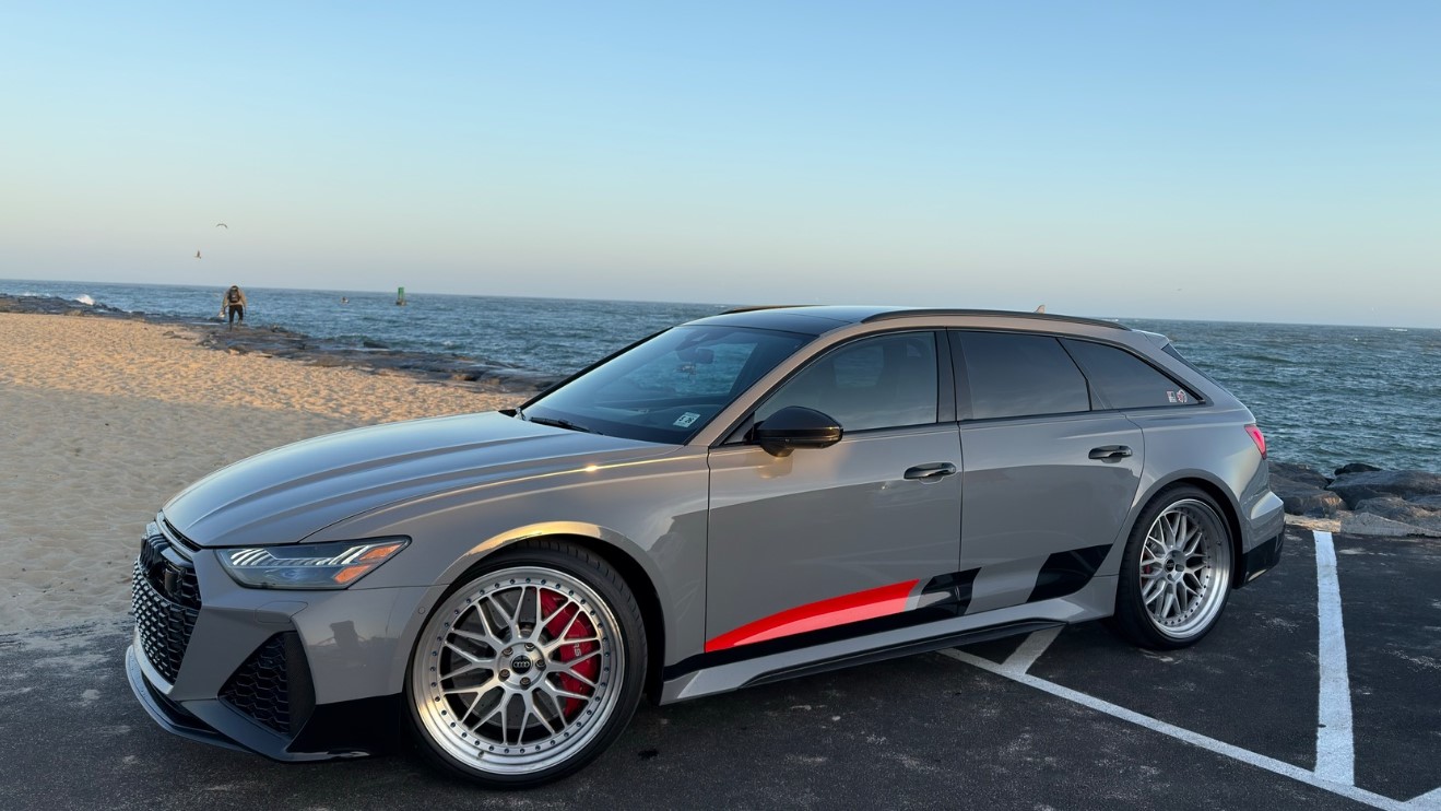 Audi C8 RS6